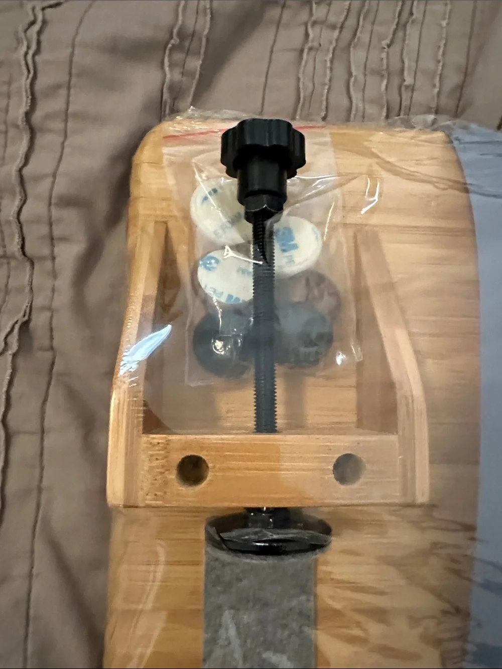 Bedside adjustable shelf